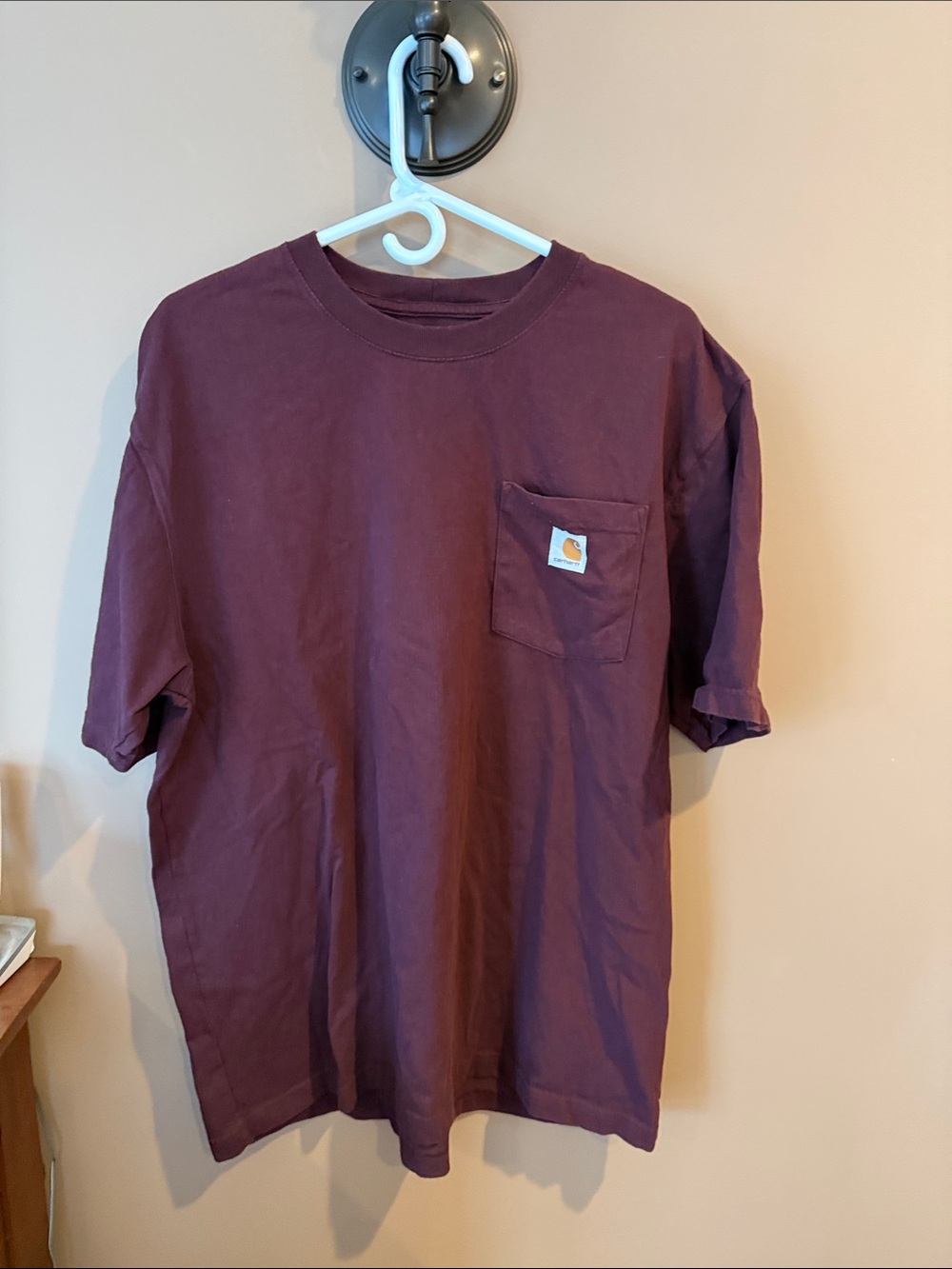 Carhartt Short-Sleeve Pocket Tee in Plum/Burgundy
